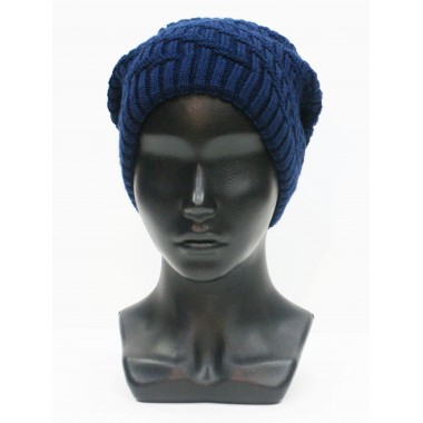 Шапка связанная фактурной вязкой, синий Шапка связанная фактурной вязкой, синий