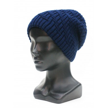 Шапка связанная фактурной вязкой, синий Шапка связанная фактурной вязкой, синий