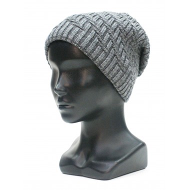 Шапка связанная фактурной вязкой, маренго Шапка связанная фактурной вязкой, маренго