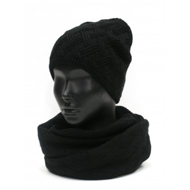 Шапка связанная фактурной вязкой, подростковая, черный Шапка связанная фактурной вязкой, подростковая, черный