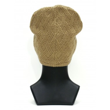 Шапка связанная фактурной вязкой, подростковая, бежевый Шапка связанная фактурной вязкой, подростковая, бежевый